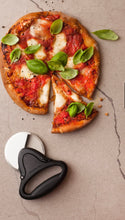 Carica l'immagine nel visualizzatore di Gallery, Rotella Taglia Pizza