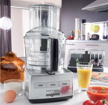 Carica l'immagine nel visualizzatore di Gallery, Robot Compact 3200 XL