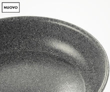 Carica l'immagine nel visualizzatore di Gallery, SET 3 PZ.,PADELLE E MANICO, GRIGIO SENZA PFAS Rivestimento Interno In Ceraforce ( Vetro) Con Manico Removibile