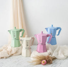 Carica l'immagine nel visualizzatore di Gallery, Moka Exclusive Cream Bialetti Tz 3