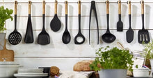 Carica l'immagine nel visualizzatore di Gallery, Set 3 Accessori Staub
